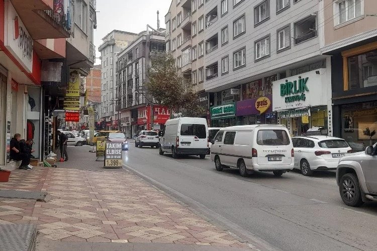 Bursa Dikkaldırım Mahallesi trafik sorunundan kurtulamıyor -