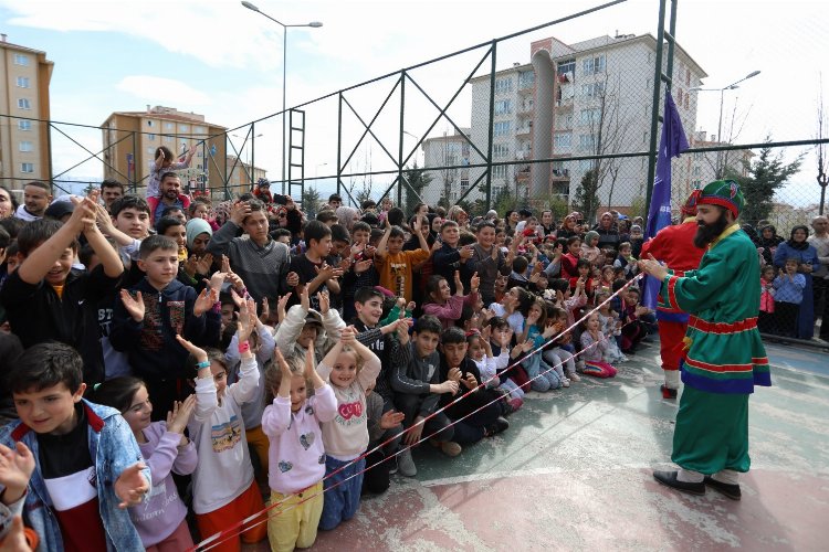 Bursa İnegöl'de mahallelerde Ramazan Şenliği -