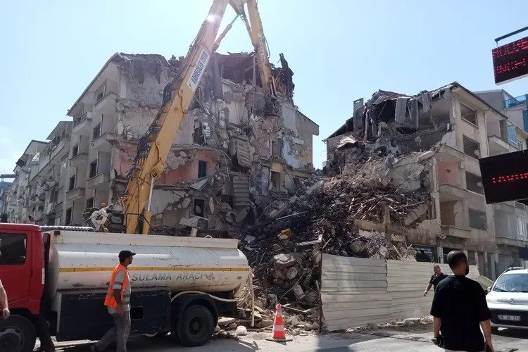 Bursa Mudanya’da kentsel dönüşüm çalışmaları devam ediyor -