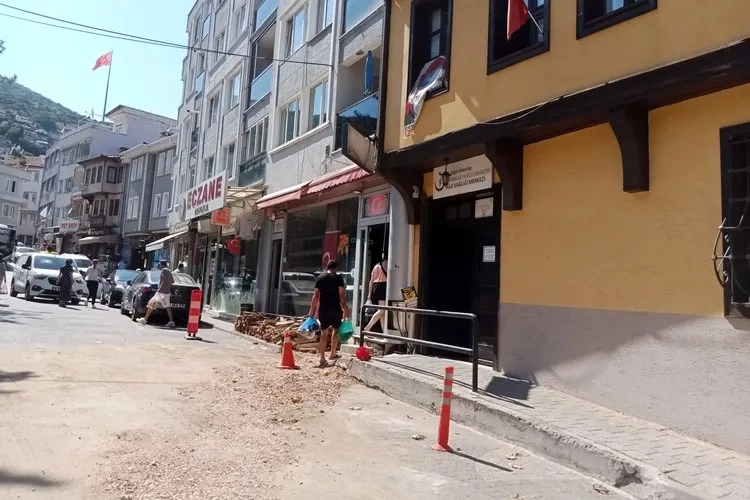 Bursa Muradiye’de altyapı çalışmaları devam ediyor! -