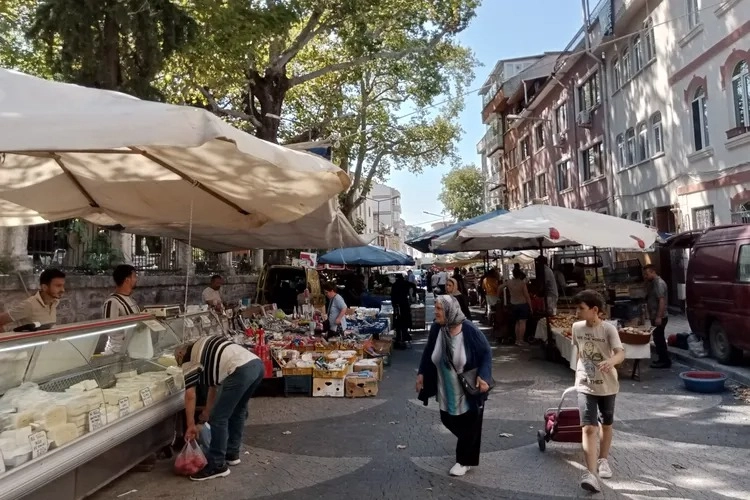 Bursa Muradiye Pazarına yoğun ilgi -