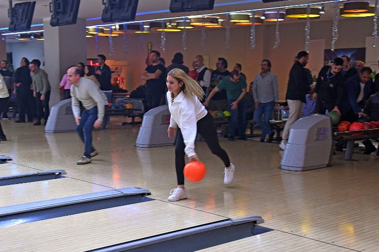 Bursa Osmangazi personelinin bowling heyecanı -