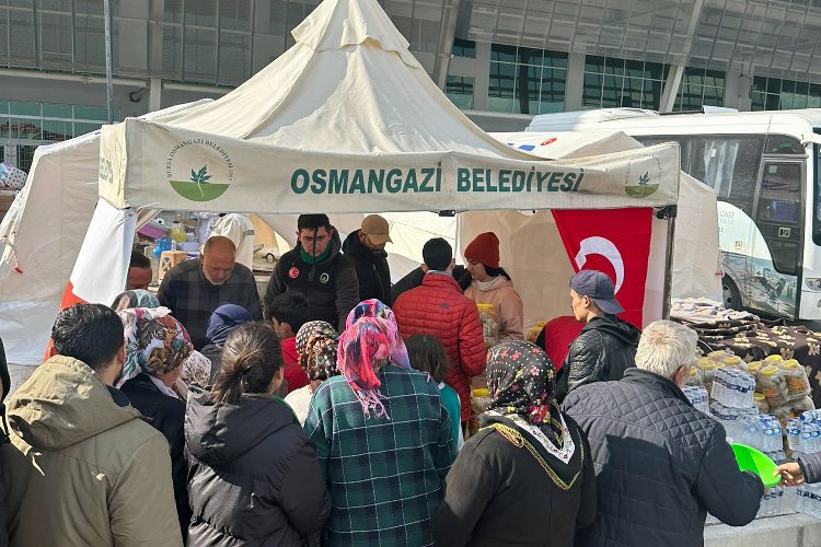 Bursa Osmangazi tüm gücüyle depremzedelerin yanında -