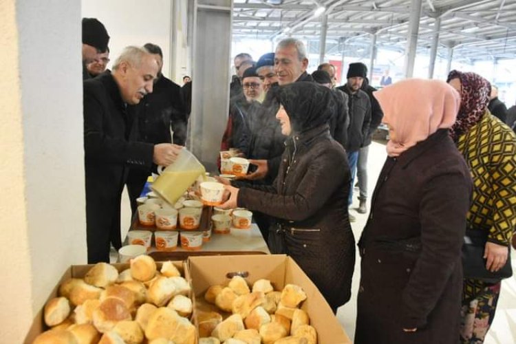 Bursa Yenişehir'de Kapalı Pazar Yeri hizmete girdi -