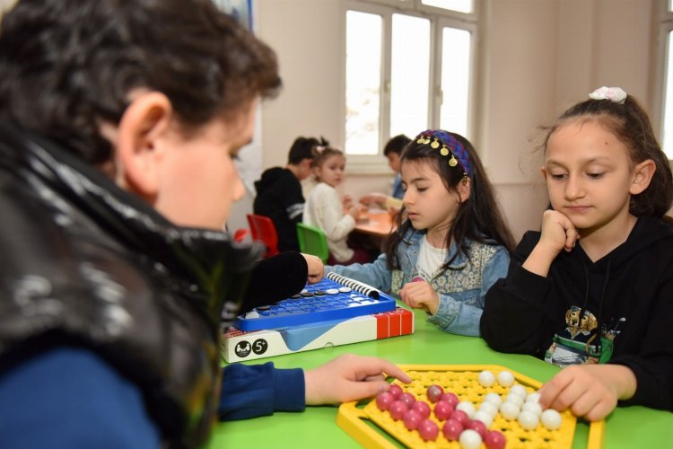 Bursa Yıldırım'da çocuklar eğlenerek, öğreniyor -