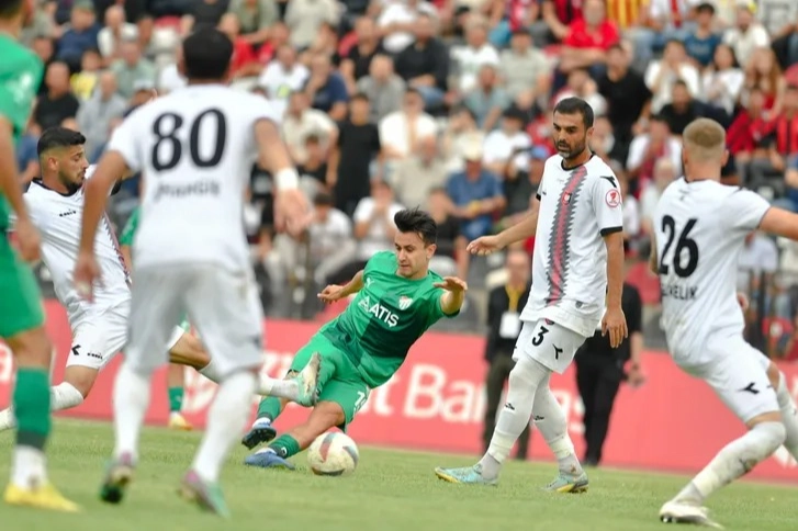 Bursaspor, Uşakspor'u tek golle geçti -