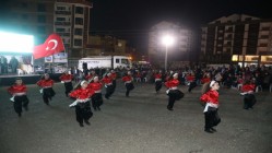 ÇAYIROVA FESTİVALİ YÖRELERE RENK KATTI