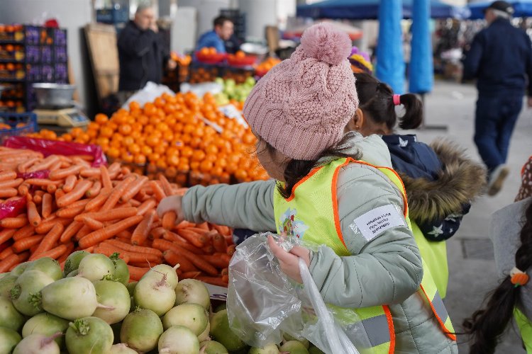 Çayırovalı miniklerin pazar heyecanı -