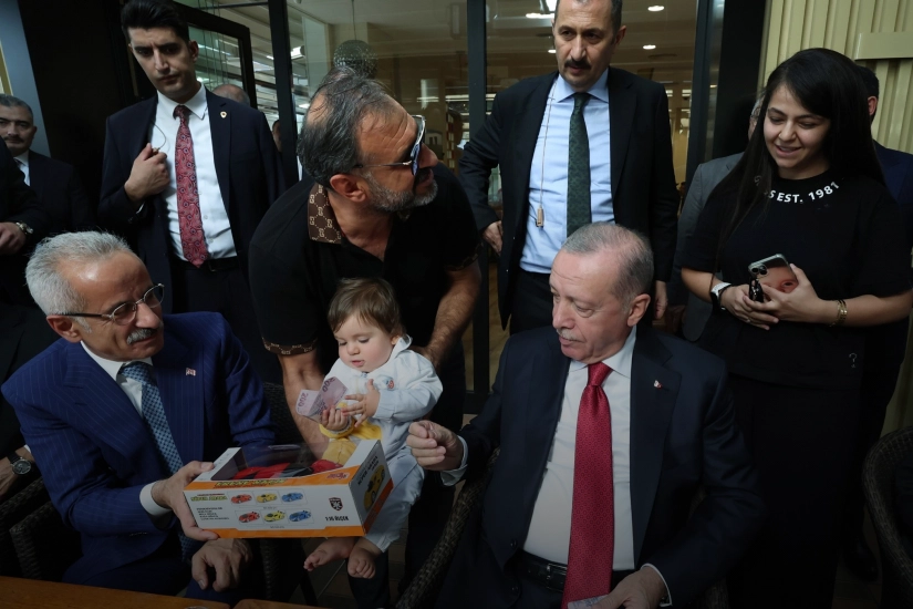 Cumhurbaşkanı Erdoğan'dan 'tatlı' sohbet -