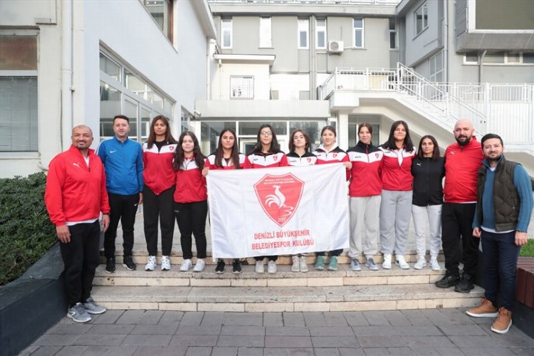 Denizli Belediyespor Kadın Judocular madalyaya gitti -