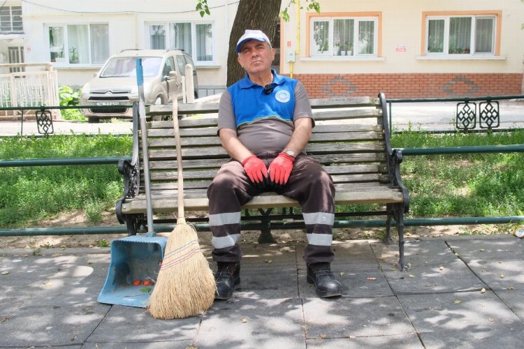 Depremde yaşadıkları acıyı Eskişehir’de unutmaya çalışıyorlar -