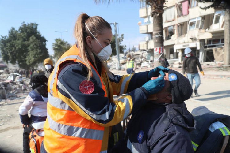 Depremzedelere sağlık taraması -