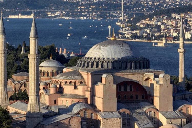 Diyanet'ten 'Ayasofya' paylaşımı -