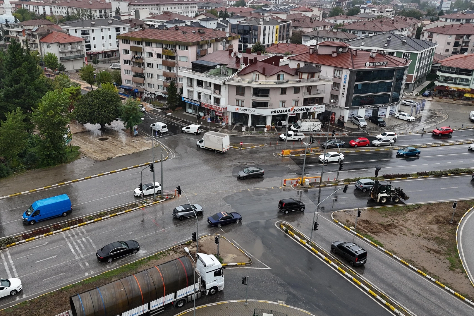 Düzce'de Fiskobirlik Kavşağı yeniden açıldı -