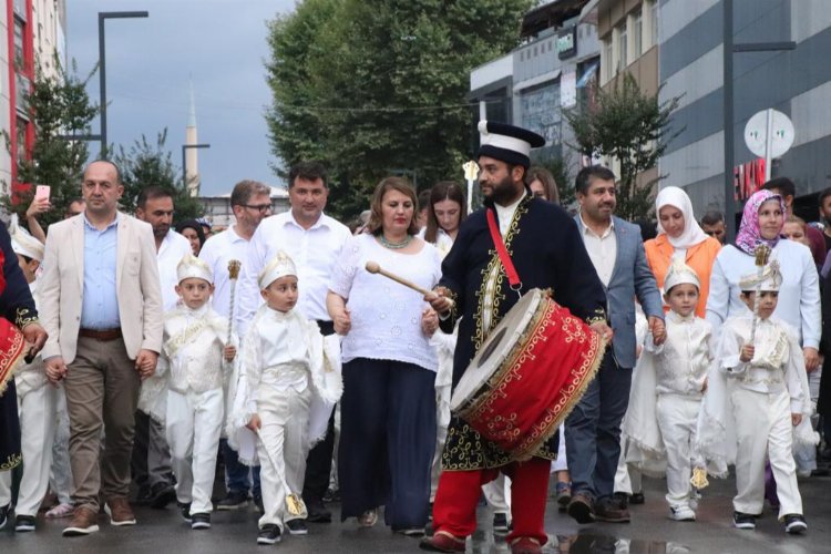 Düzce'de toplu sünnet şöleni -