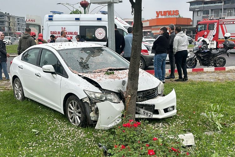 Düzce'de trafik kazası: 2 yaralı -