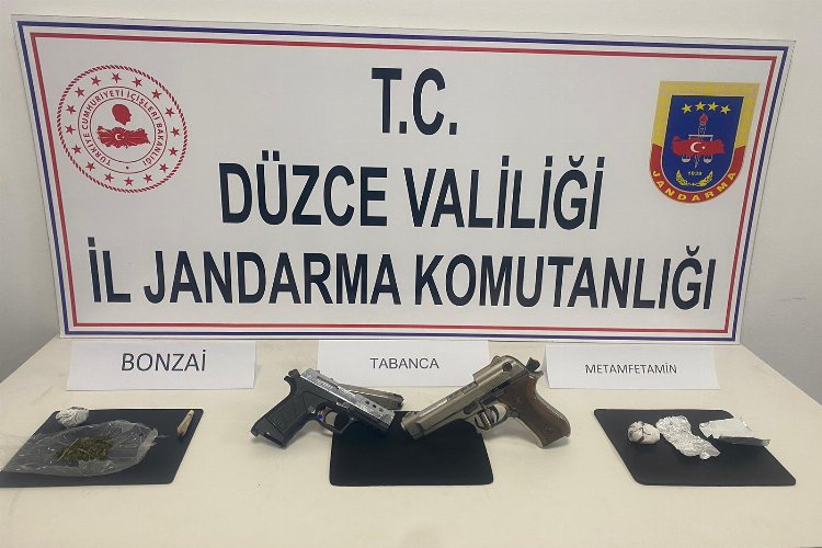 Düzce'de uyuşturucu satıcısı tutuklandı -