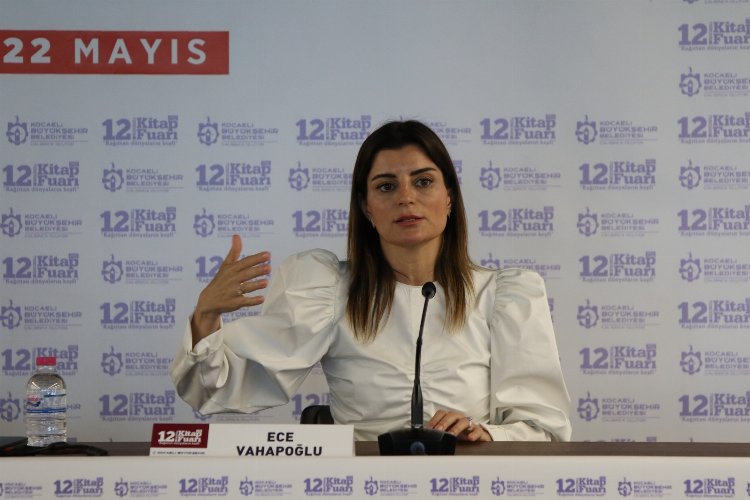 Ece Vahapoğlu: Parlak bir cilt için su ve nefes -