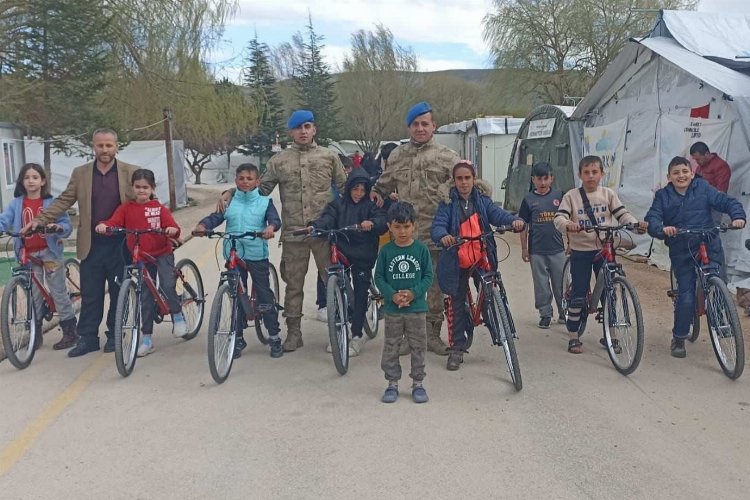 Edirne Jandarması’ndan Elbistan’a destek -