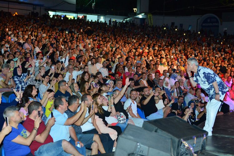 Efsanelerden Bursa'da nostalji dolu akşam -