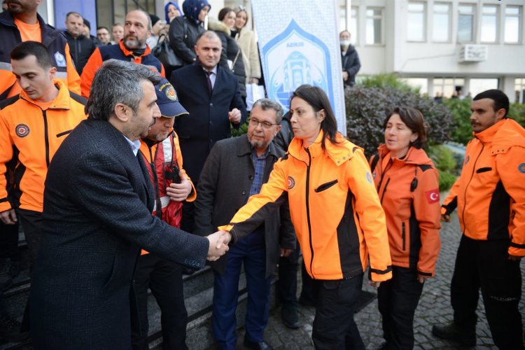 Enkazlarda umut olan kahramanlar Bursa Yıldırım'a döndü -