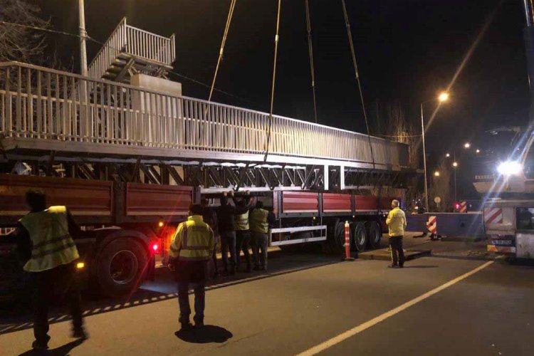 Eskihisar Feribot Yolu üstgeçidi yenileniyor -