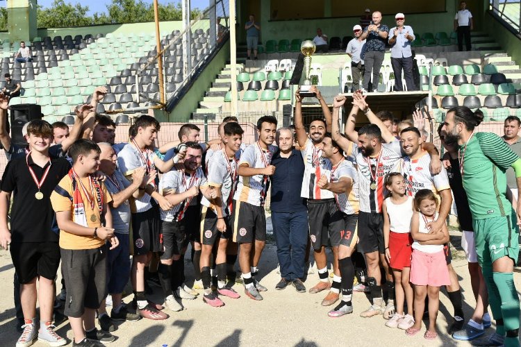 Futbolda Hasköyspor mahallelerin şampiyonu oldu -