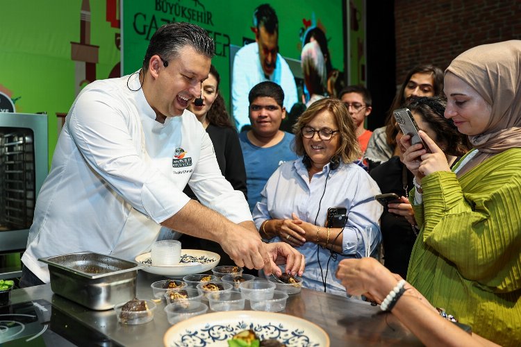 GastroANTEP'te ünlü şeflerin workshoplarına yoğun ilgi -