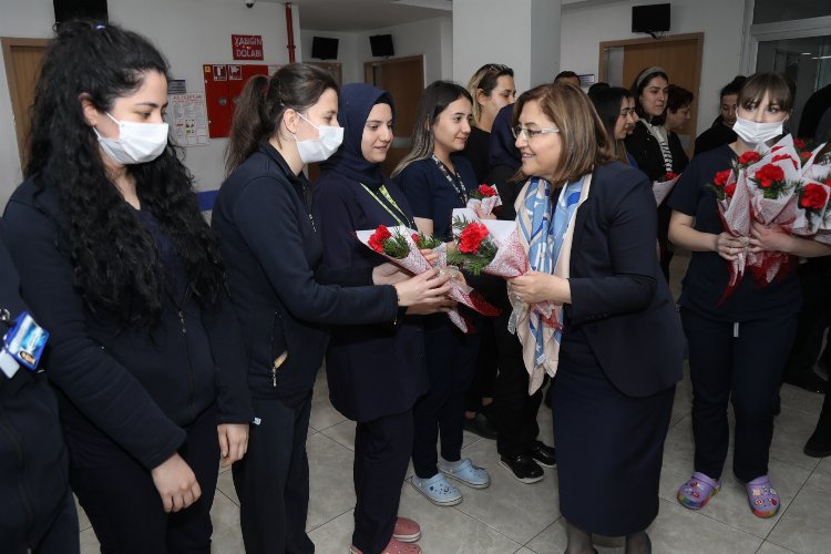 Gaziantep'te Başkan Şahin'den hemşirelere ziyaret -