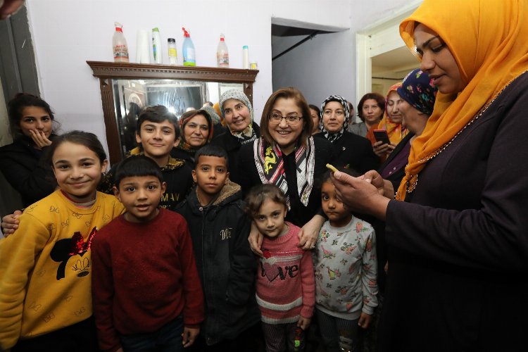 Gaziantep'te Başkan Şahin'den yardım projesinden yararlanan ailelere ziyaret -