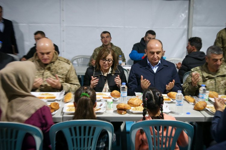 Gaziantep'te ilk iftar Nurdağlılarla yapıldı -