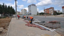 GAZİLER CADDESİ’NDE YOL YAPIM ÇALIŞMASI