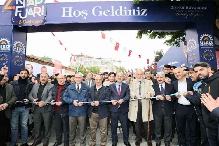 Gebze Kitap Fuarı kapılarını açtı -