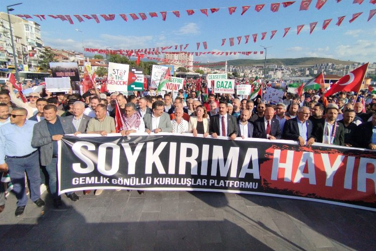 Gemlik’te Gazze’ye destek yürüyüşü -