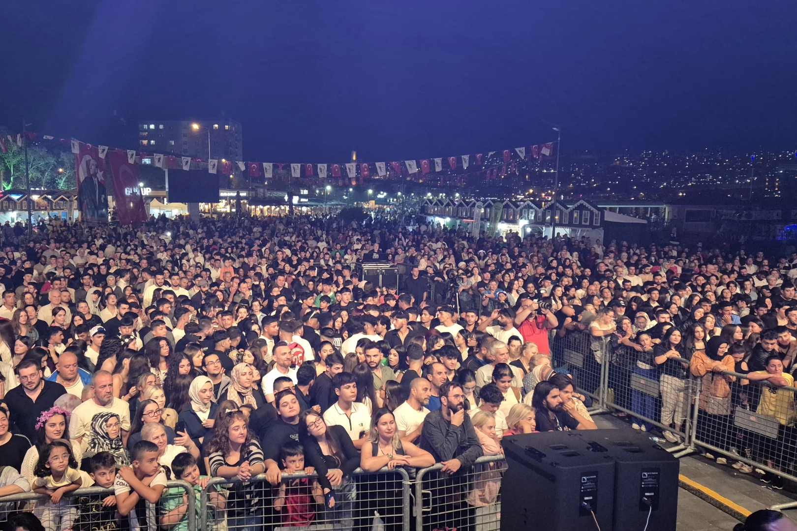 Gemlik Zeytini Festivali'ne coşkulu dolu final -