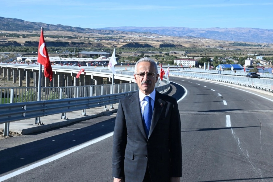 Genç Viyadüğü ile Doğu ve Güneydoğu trafiği nefes aldı -