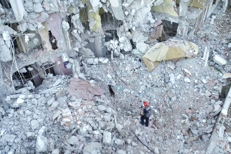 Gerçek enkazda deprem tatbikatı -