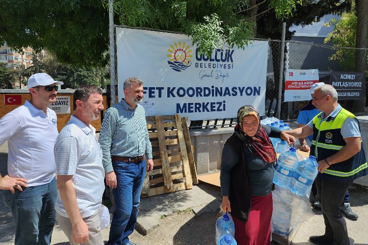 Gölcük, Hatay'a desteğini sürdürüyor -