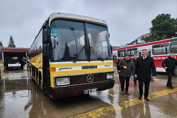 Gölcük'te otobüsler öğrenciler için yenilendi -