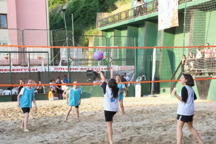 Gölcük'te Plaj Voleybolu heyecanı başlıyor -