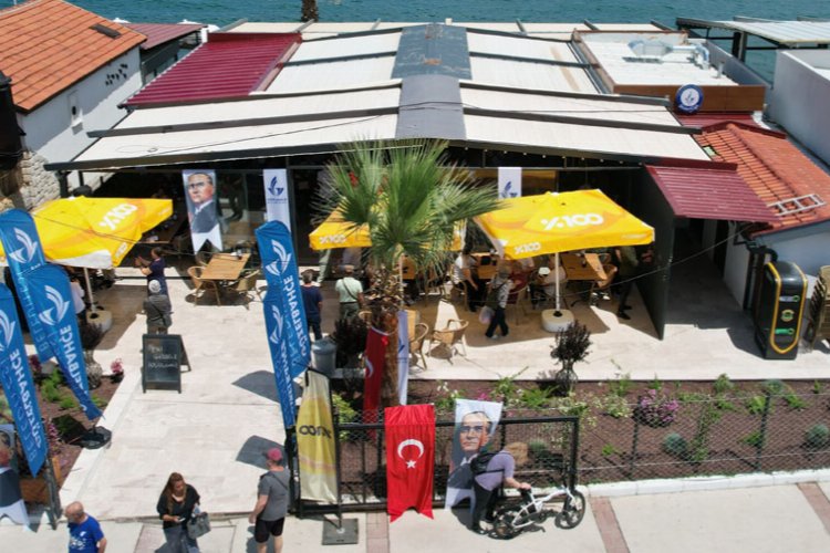 Güzbel Cafe yenilenen yüzüyle hizmette -