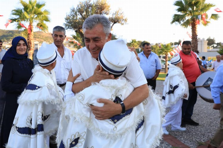 Güzelbahçe'de toplu sünnet cemiyeti -