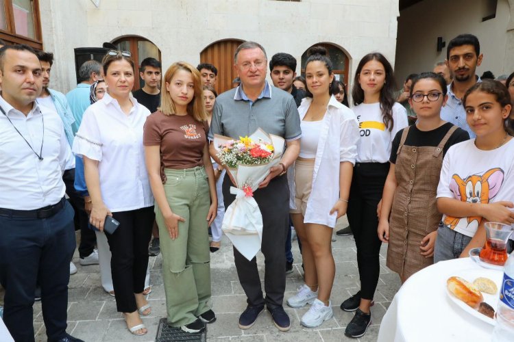 Hatay Büyükşehir'le sınava hazırlanan öğrenciler şehrin gururu oldu -