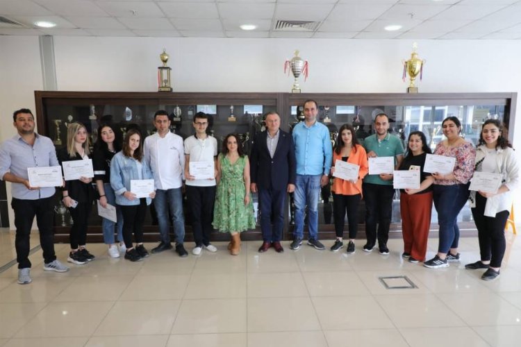 Hatay Büyükşehir'in Aşçılık Okulu yeni mezunlarını verdi -