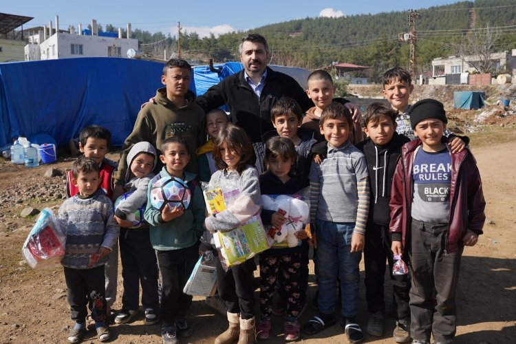 Hatay'da depremzede çocuklara 'Yıldırım' moral -