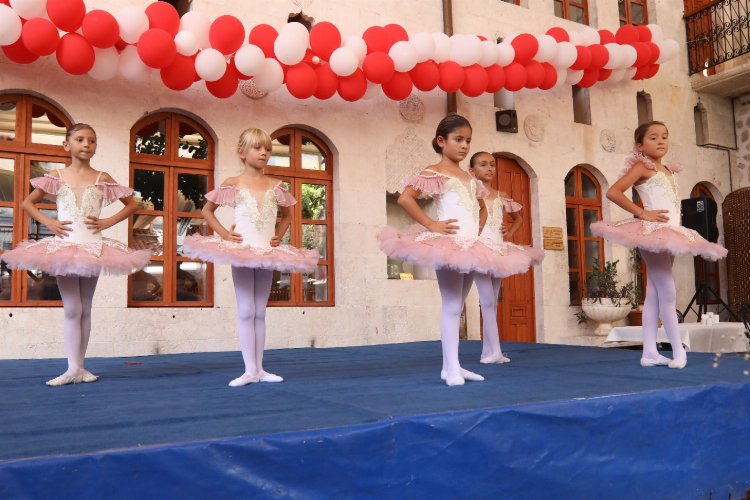 Hatay'da Gastronomi Evi'nde 100. yıl gösterisi -