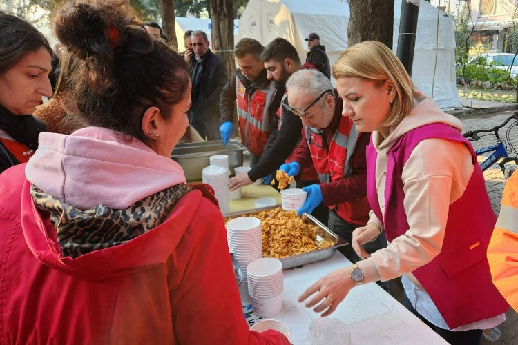 Hatay Defneliler'den İzmitlilere selam -