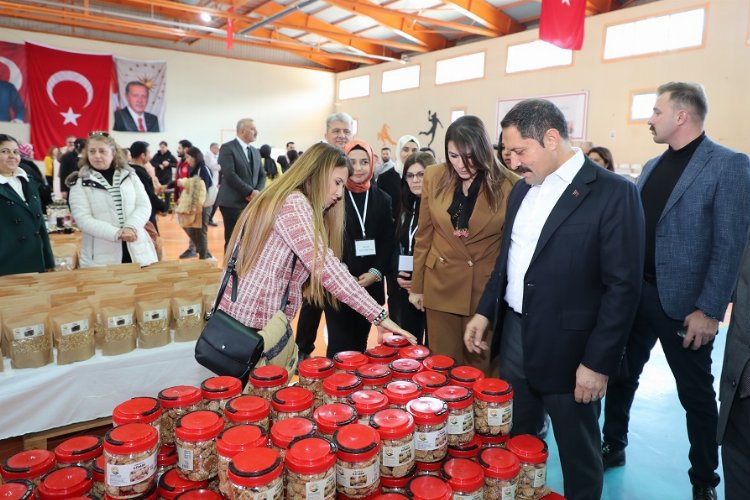 Hatay Valiliği'nin 'Hayat Hatay' markalı ürünleri raflara girdi -