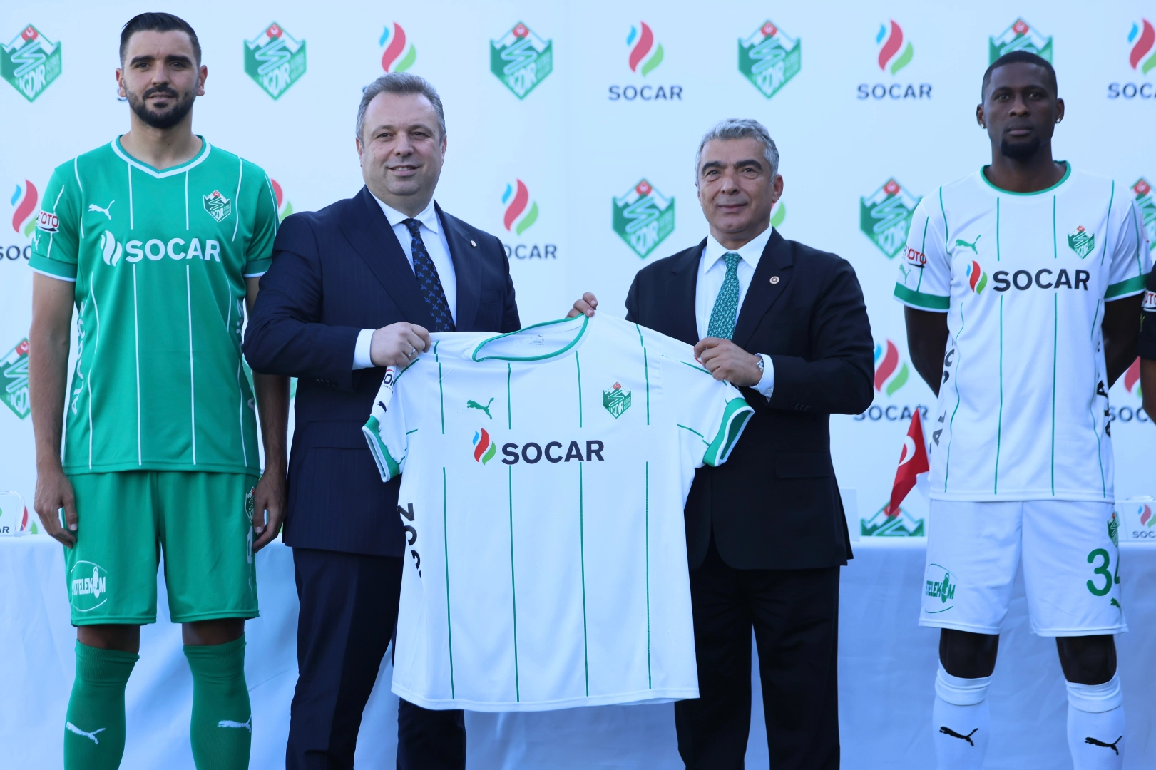 Iğdır Futbol Kulübü’ne forma sponsoru oldu -