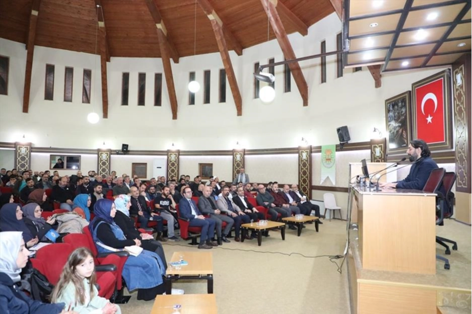 İnegöl Aile Okulu Eğitimleri Abdülaziz Kıranşal Semineriyle başladı -